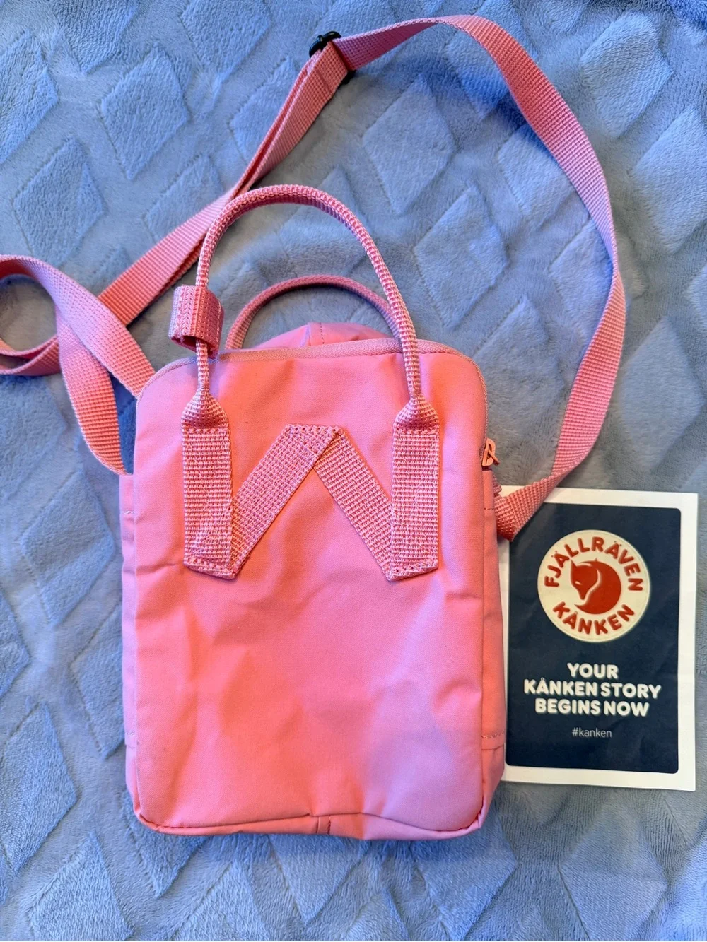 Fjällräven Kånken Sling Mini Crossbody Backpack Pink NWOT